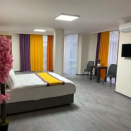 Hotel Guner 4*